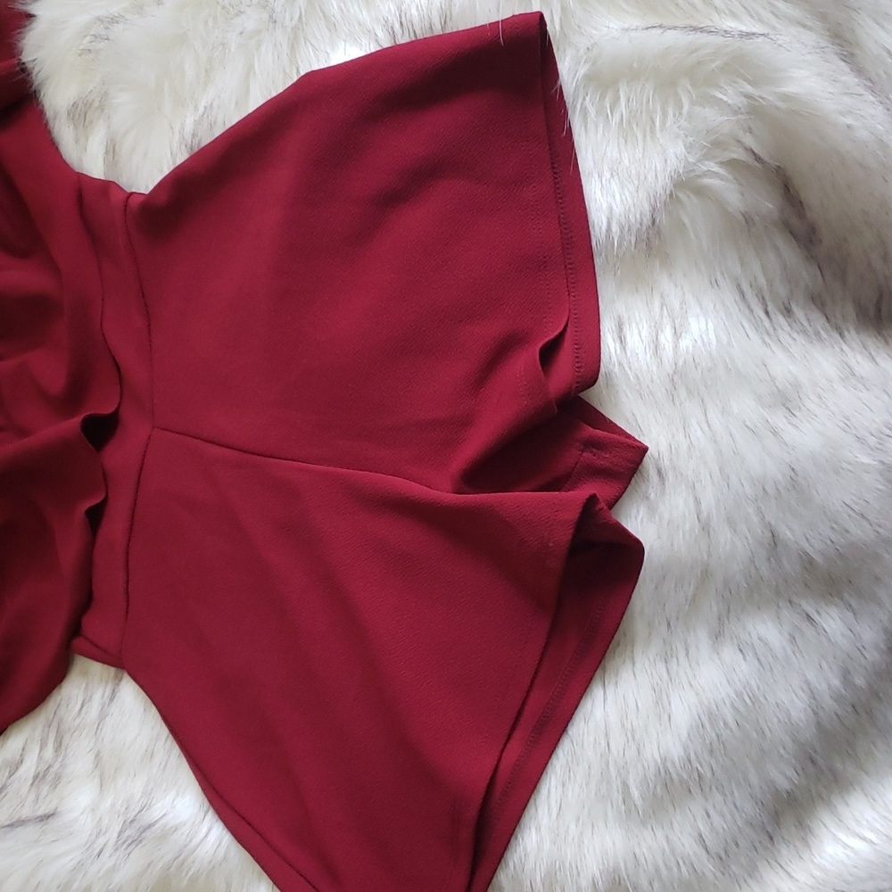 Red romper size medium - Picture 4 of 10
